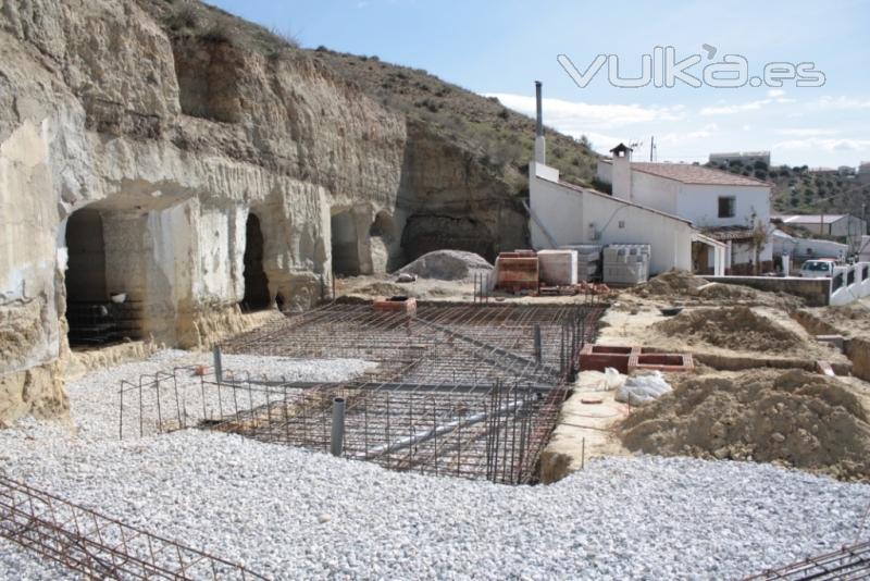 Ejecucin de cimentacin para ampliar Casa-Cueva