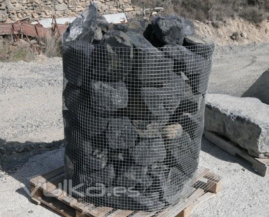 piedra para realizacion de rocalla, delimitacion de arboles, caminos y senderos