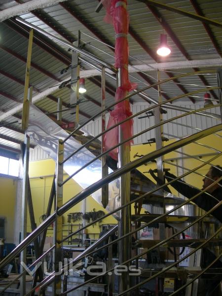 Escalera de caracol de acero inoxidable A316