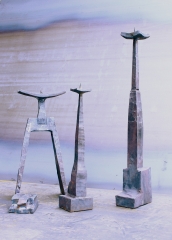Conjunto de candelabros realizado forjando el hierro al rojo vivo en la fragua