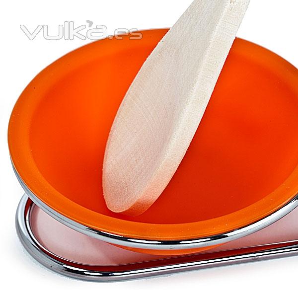 Soporte cuchara de silicona naranja en lallimona.com detalle1