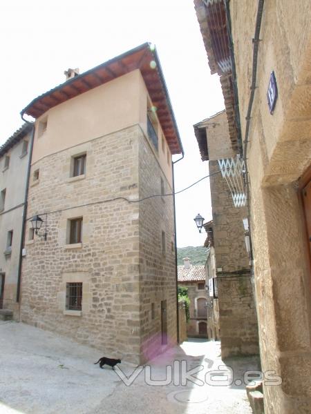 fachada casa azulete uncastillo