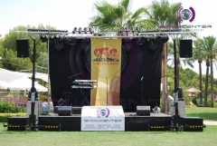 Equipo de sonido e iluminacion para concierto
