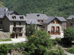 Fachadas, casa torellola 2 y casa torellola 1