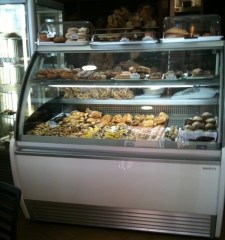 Vitrinas de pasteleria cobamaq