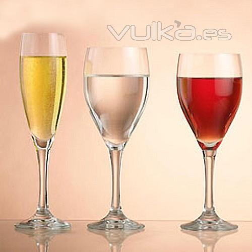 Copas de vino, agua y cava de polycarbonato.  Categora: Merchandising./ Ref.ZAZMK5