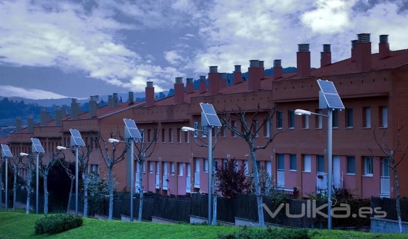 Instalacin farolas solares en urbanizacin