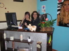 Cristina y raquel propietarias del salon