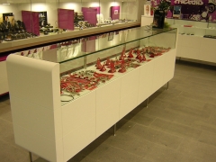 Decoracion joyeria metalis