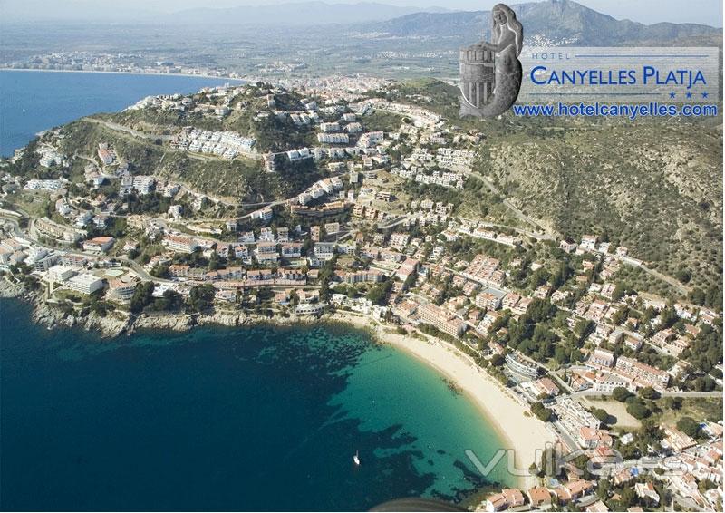 Vista de la Playa Canyelles Petites en Rosas, donde se encuentra nuestro Hotel Canyelles Platja