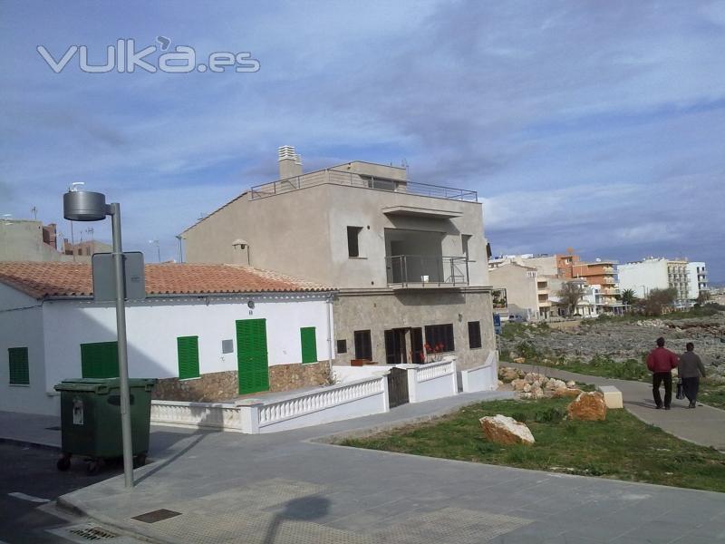 Fachada de vivienda en SIllot