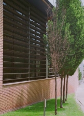 Persianas celosias lamas metalicas_centro de salud
