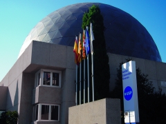 Celosias aluminio:cpula planetarium barcelona
