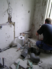 Realizamos trabajos varios de fontaneria y calefaccion.