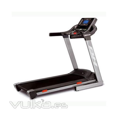 Cinta de andar y correr con 12 programas BH FITNESS F2 2010, 1 a 18 km hora, motor de 2.75 CV