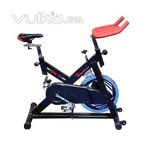 Bicicleta SPINNING o ciclo indoor domestico PLUS 1.0, volante 20 kgs., transmisin por correa, Peso 