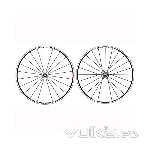 Juego ruedas bicicleta carretera CAMPAGNOLO NEUTRON 2011 compatible 9, 10 y 11 vel, cubierta 1550 gr