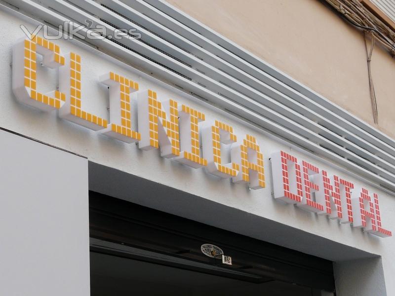 Clnica dental en C/ Rodrguez de Cepeda de Valencia.