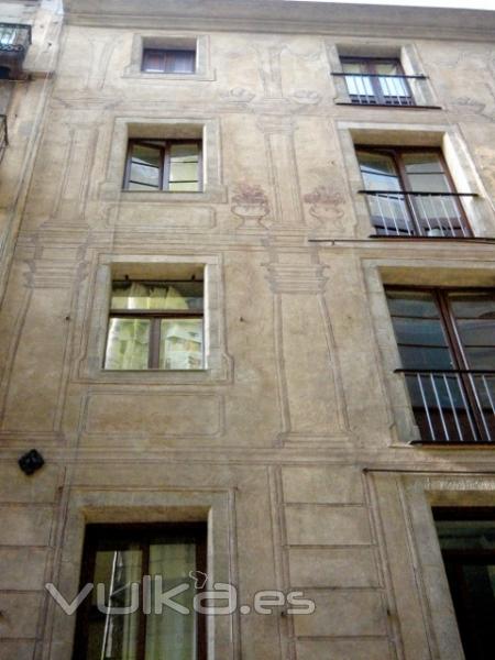 Rehabilitacion de fachada y reconstrucción de esgrafiados