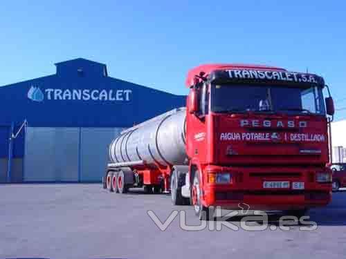 camion grande 28 m3