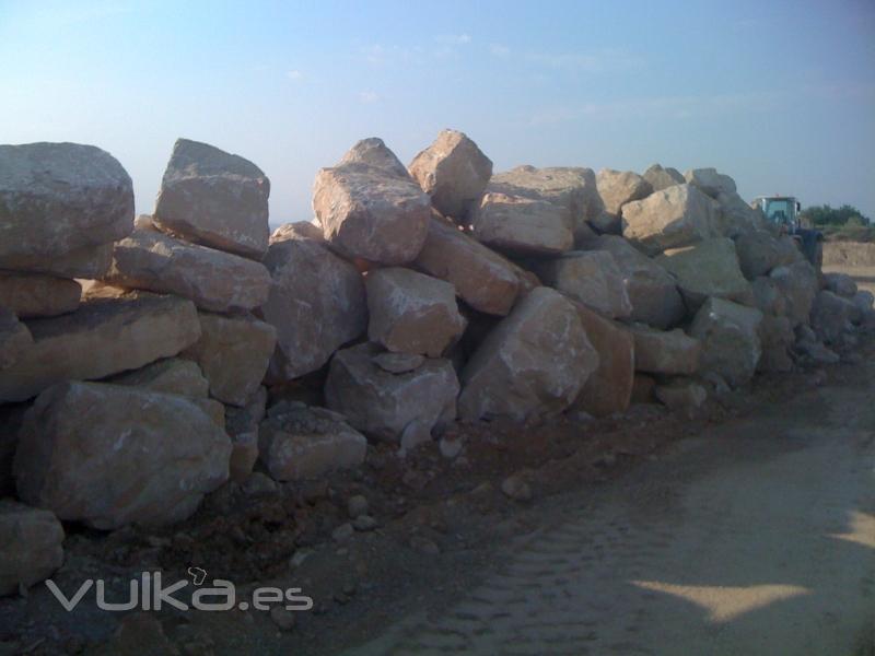 Piedra de escollera de 500-1500Kg para muros contencin