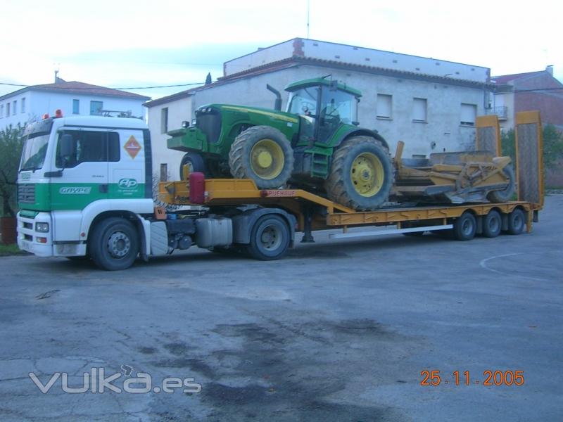 Transportes especiales de maquinaria con gondola