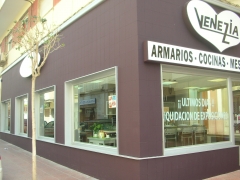 Nueva fachada cocinas venezia