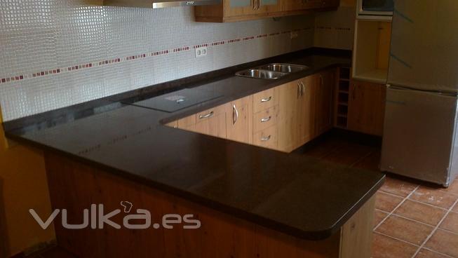 Cocina en Silestone Marrn Jpiter