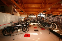 Museo de la moto de bassella- caucho artigo