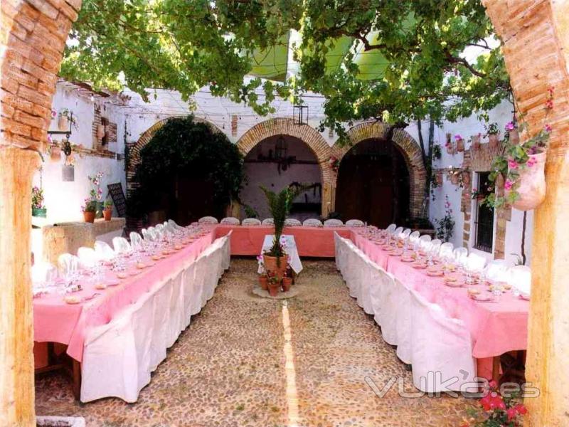 Patio Centra o del Algibe de la antigu aAlmazara