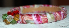 Pulsera rigida en tela estampada y bolas facetadas