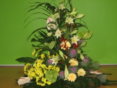 Centro de mesa con flores: decoracion floral de allium floristas