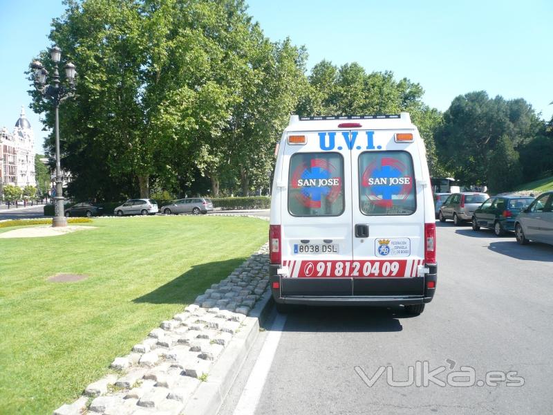 Ambulancia san jose asistencia medica sanitaria a enfermo, paciente, accidentado