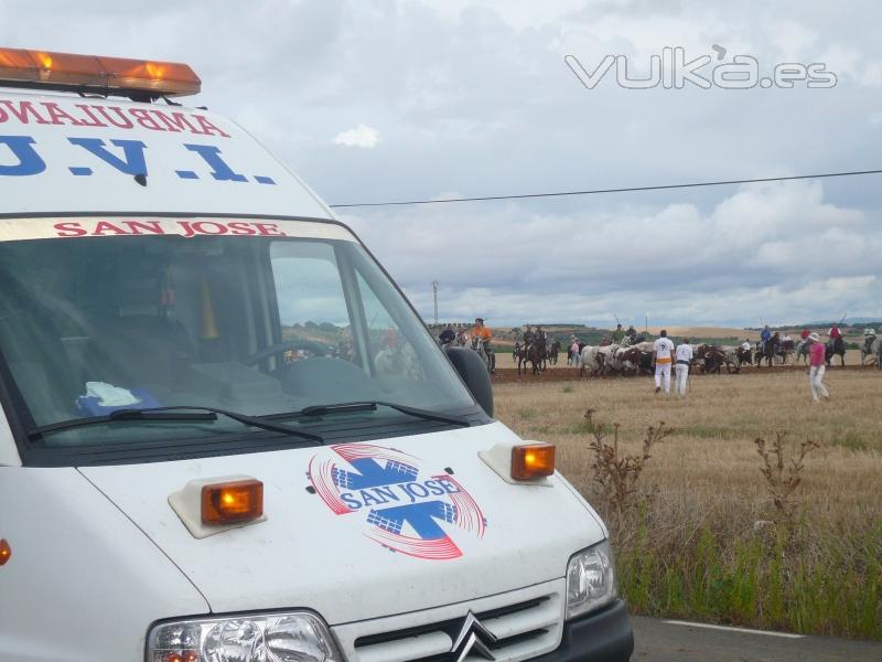 Ambulancia san jose asistencia sanitaria uvi movil en capeas, corridas, encierros de toros espaa