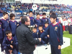 Fiat  copa  mic 2012  mundialito futbol. entrga del gerente al equipo japones