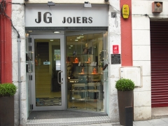 Joies de disseny, i de tots preus, entreu i pregunteu, sense cap compromis