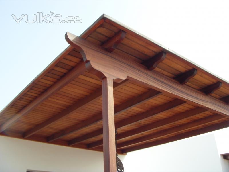 PERGOLA DE SAPELLY 