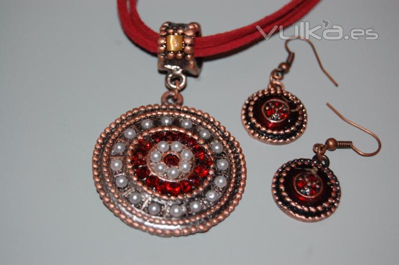 Conjunto de bisuteria barato, pendientes y gargantilla a 4.95 EUR