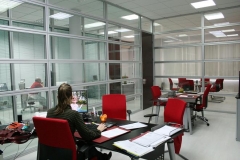 Mampara apaisada doble vidrio, mobiliario administracion