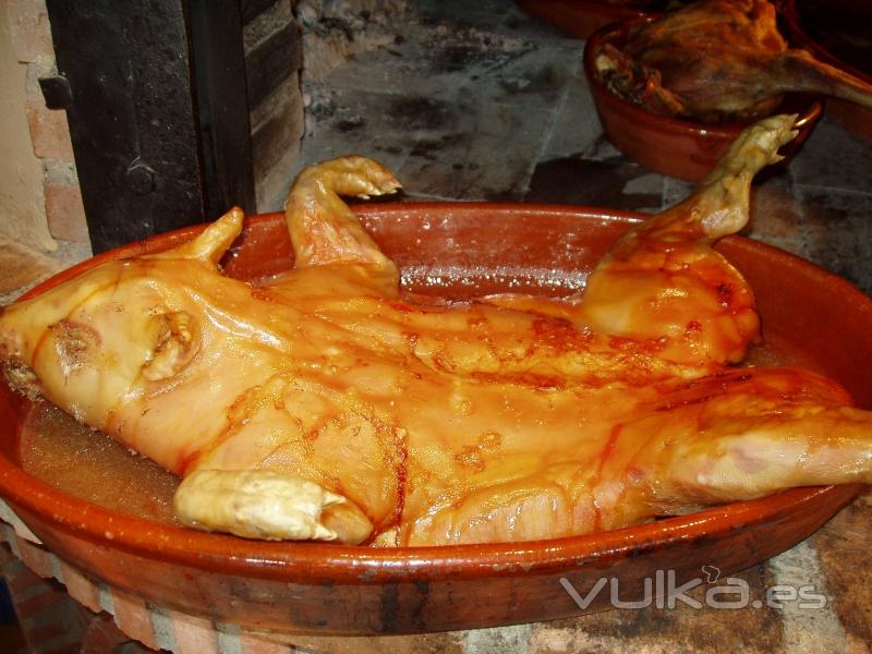 COCHINILLO ASADO