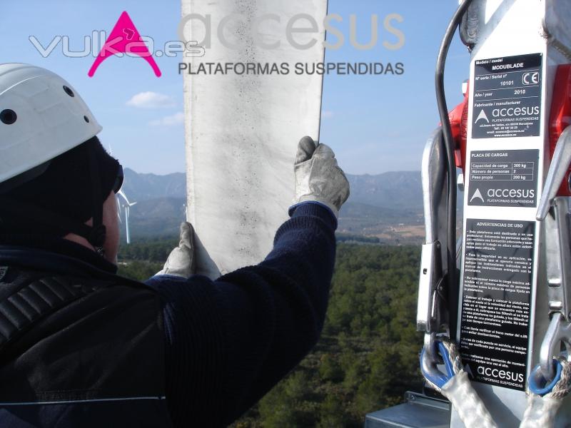 Plataforma para acceso a palas de aerogenerador