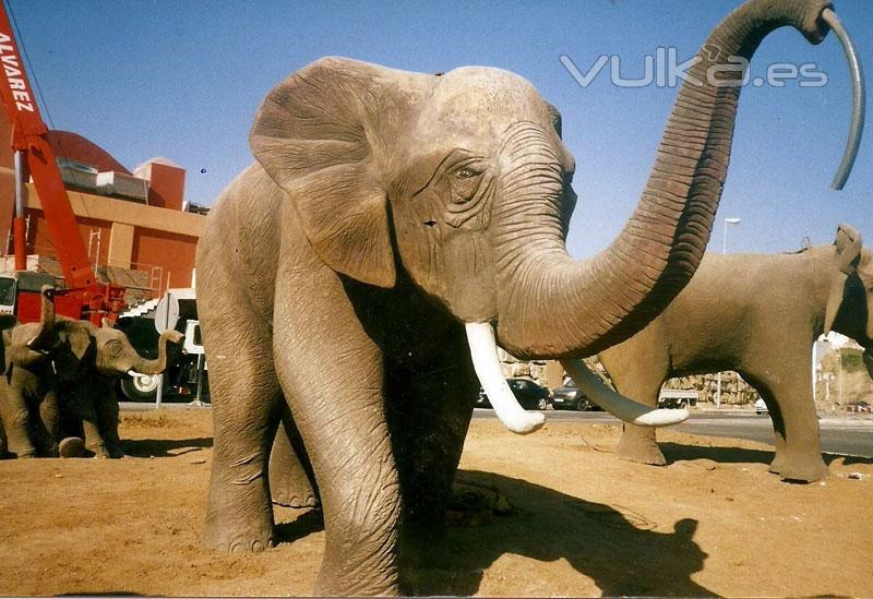 Tematizacin elefante para decoracin de piscina