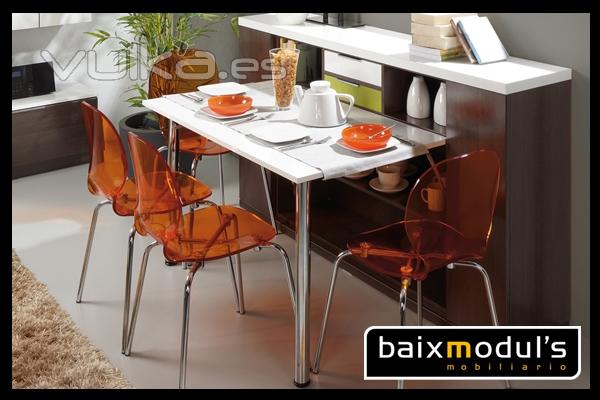 Comedor moderno con mesa extrable para las ocasiones