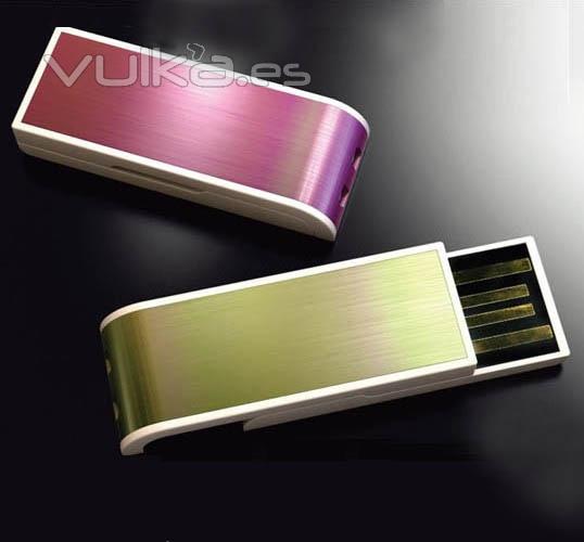 Memoria USB de plstico. Disponible desde 1 hasta 16Gb. Ref. USBREC21