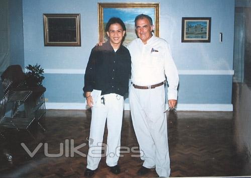 Carlos Roces, filipino y Carlos Roces, espaol, en Manila, 1998