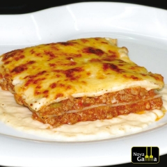 LASAÑA DE CARNE Y VERDURAS. PLATOS PRECOCINADOS DE ALTA GAMA
