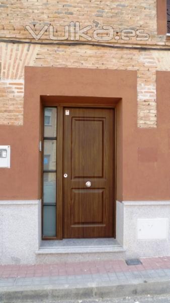 puerta tht con lateral