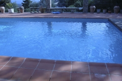 Remate piscina baldosa manual roja