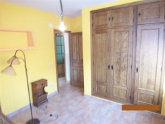 Detalle de las puertas de los armarios en habitacion