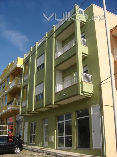 Edificio Candelaria con 4 Viviendas y 2 Locales, para Promociones Viescan S.L., San Isidro, Granadil